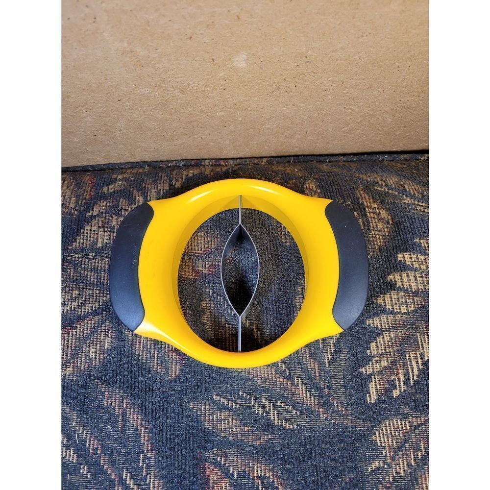 OXO Good Grips Yellow and Black Mango Slicer, Splitter, and Corer